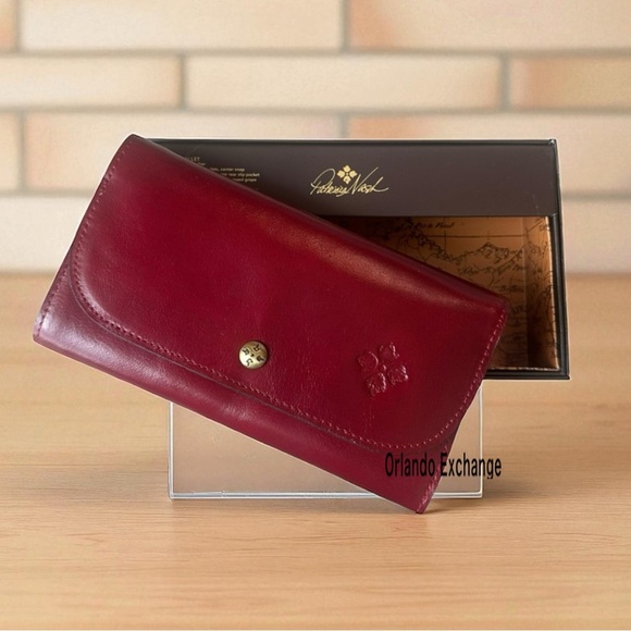Patricia Nash Red Leather Wallet - Picture 1 of 9